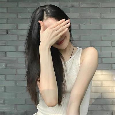 迷雾中的她